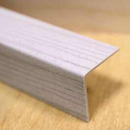 NURGALIIST PVC 20X20 HELE SAAR 2,6M