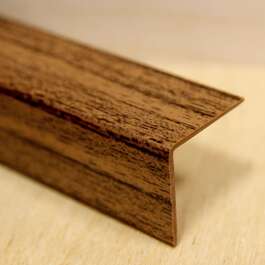 NURGALIIST PVC 20X20 PÄHKEL 2,6M