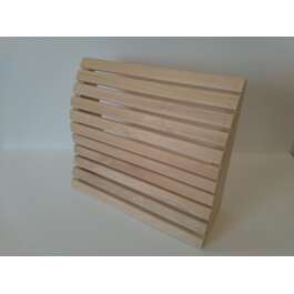 Suuri puinen niskatuki